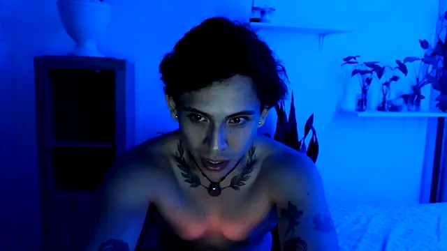 Magnuz_Col's Live XXX Chat