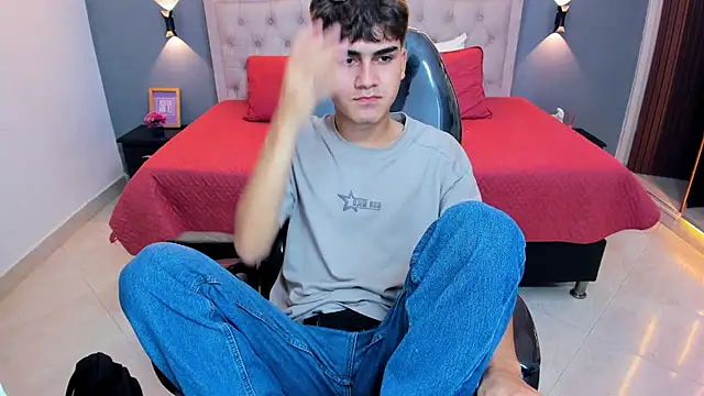 Chat XXX Live Tommy18__