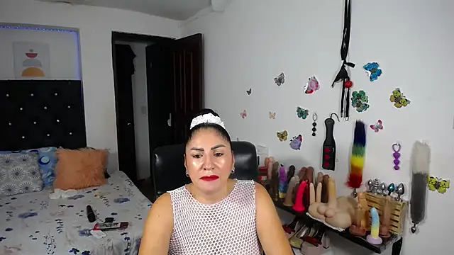 mature_bigboobs10 Show Webcam