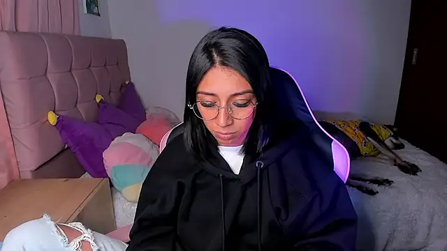 Bellacatx's Live XXX Chat