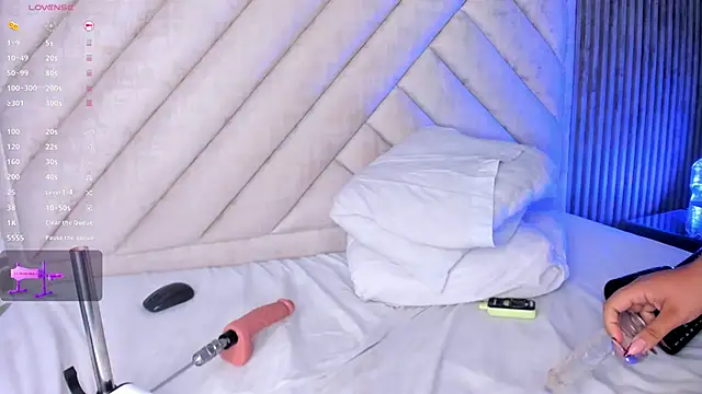 SarahRizof's Live XXX Chat