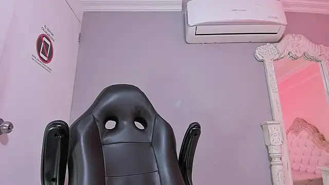ElaineLaurent Chat XXX in diretta