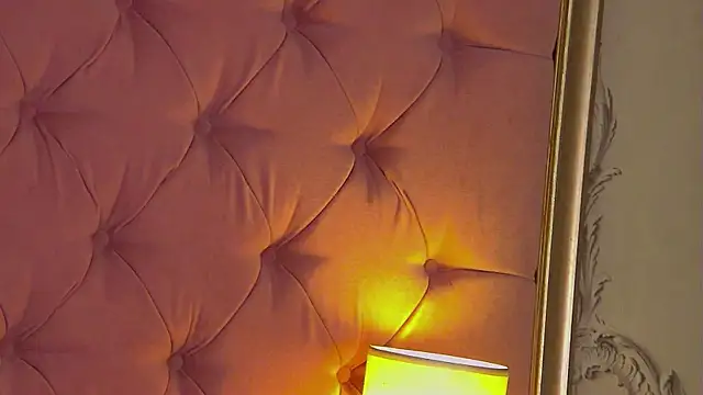 XXX chat uživo modela MisshaNight