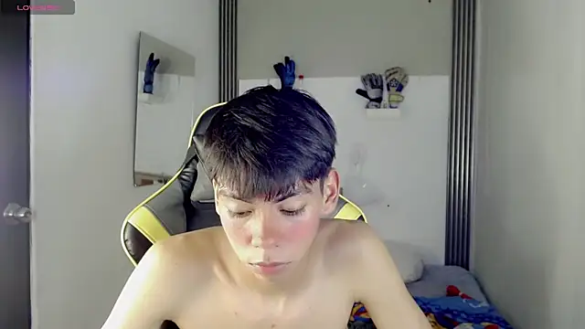 Liarr_ 在線直播表演