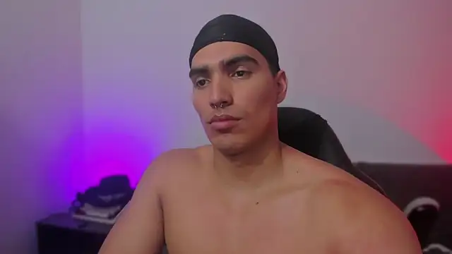 Živý XXX chat JamesGraay