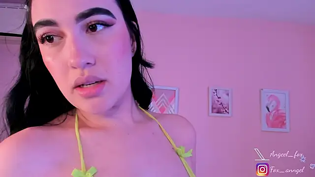 XXX chat uživo modela angeel_fox
