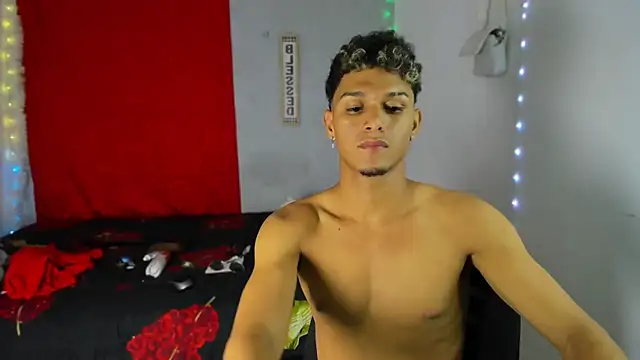 Master_hot06 Webcam-Show