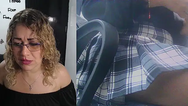 XXX chat uživo modela Escobar-Skarlet