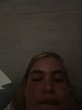 Violettasexy_ 网络视讯表演