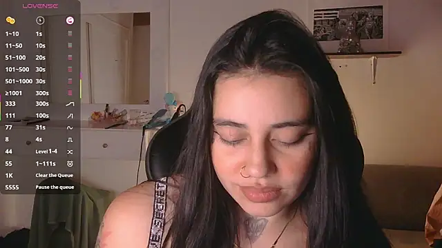 Chatroom XXX en direct de val_bardot