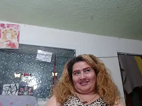 Chat XXX Live Perla1981--