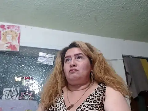 Perla1981-- Chat XXX in diretta
