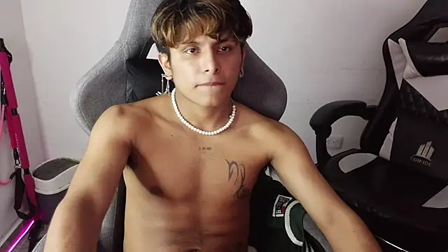 Show modela dany_fans na web-kameri