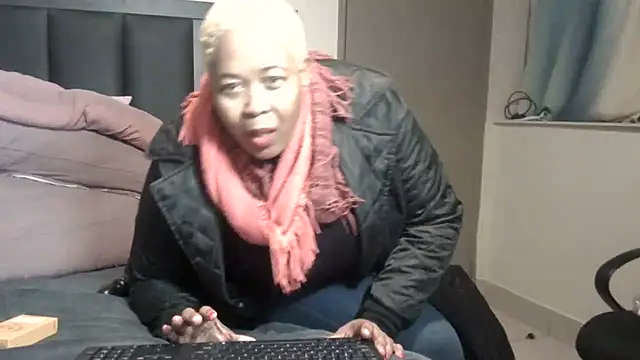 Chatroom XXX en direct de BigButt-MomJ75