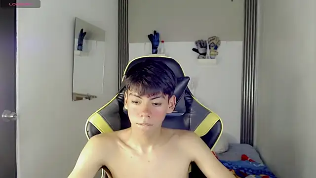 Liarr_ 网络视讯表演