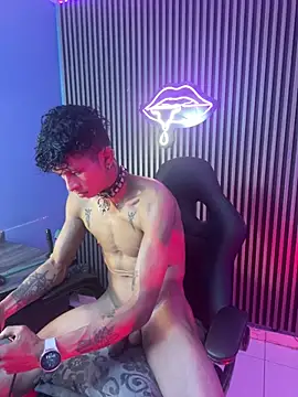 Maximoking26 webcam show