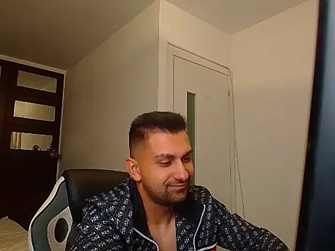 BryceReign élő XXX-chatje