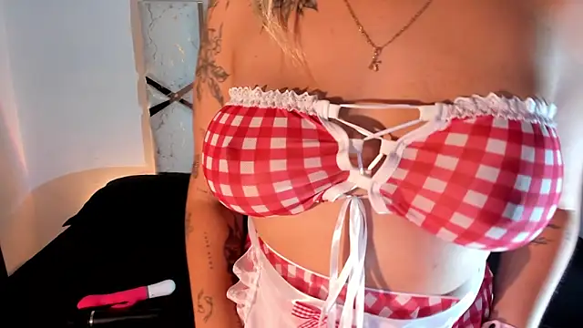 Amanda_klaire লাইভ XXX চ্যাট