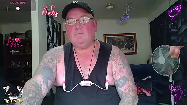 KINKYBLUEYES69 在線直播表演