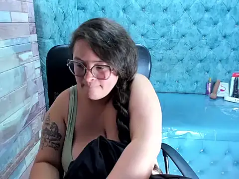 Sarah_Boobs_'s Live XXX Chat