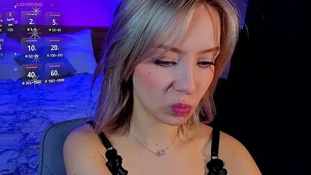 LumMina's Live XXX Chat