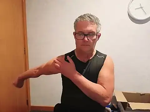 daddy_man 网络视讯表演