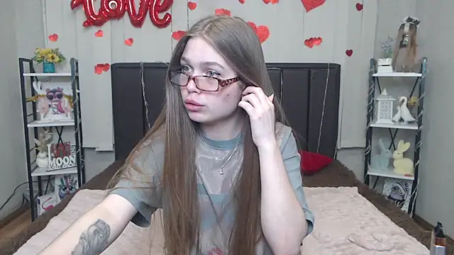 LaraPika Chat XXX in diretta