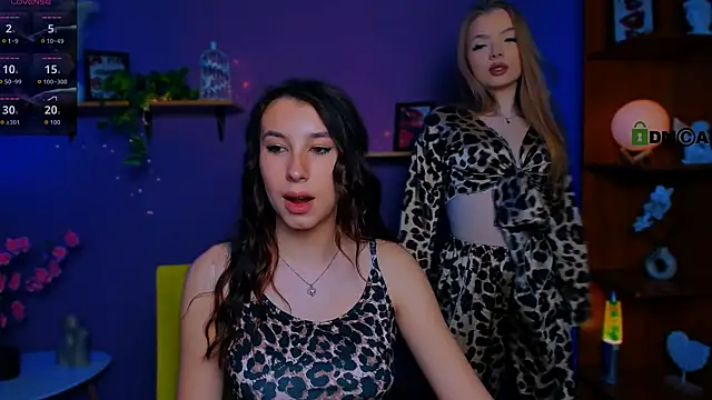 ameliaa_sweet: διαδικτυακό σόου στην κάμερα