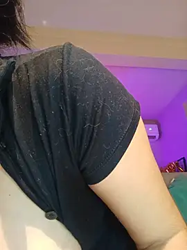 Sara-215 – Live XXX-chat
