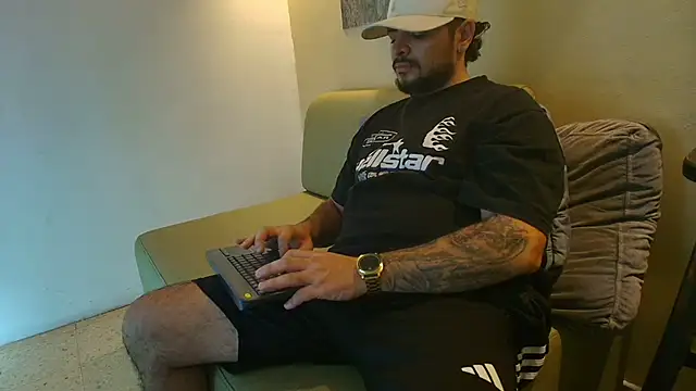 TROY_KIRK – Naživo XXX chat