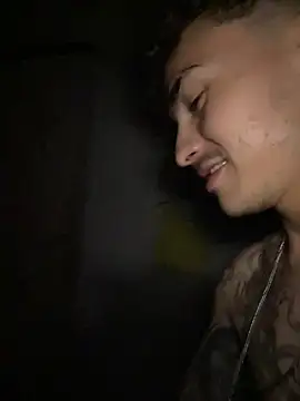 vanilla_Kush élő XXX-chatje