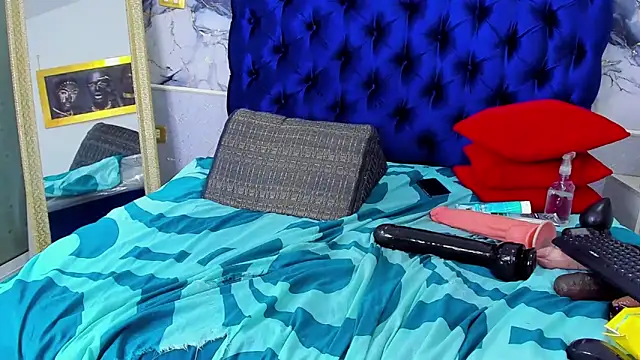 EBONY_SWEEET_ Adlı Modelin Canlı XXX Sohbeti