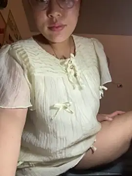 Lina-Naughty Show Webcam