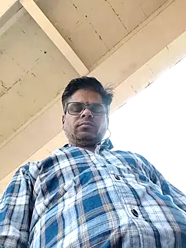 tkstanu's Live XXX Chat