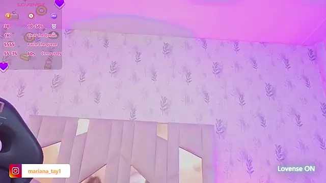 Chat XXX en directo de MARIANA_TAY1
