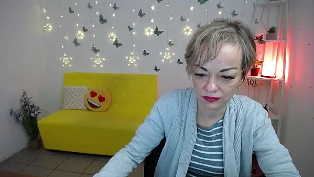 NikaMayu Webcam Show