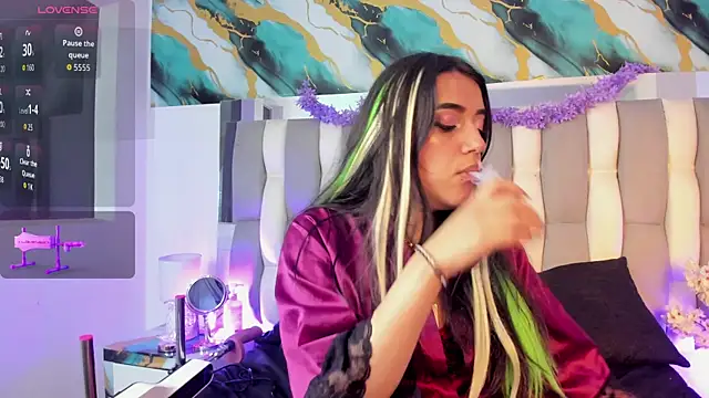 IsaDiiaz Chat XXX live