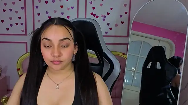 Chat XXX en directo de lia_harper_t