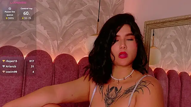 Emily-Cooper- Chat XXX in diretta