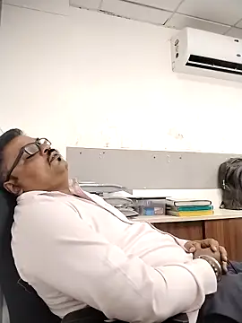 Desi_Lodo_Gujju_Boy 网络视讯表演