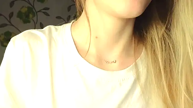 StarFrom_Hell Adlı Modelin Canlı XXX Sohbeti