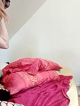 JOHANNA9MOI02 Pertunjukan Webcam