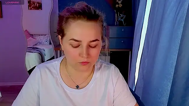 Mira_Mermayd's Live XXX Chat