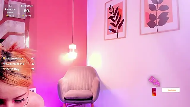 Justmia69 élő XXX-chatje