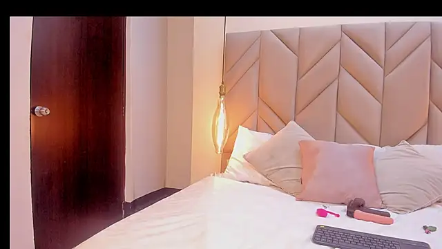 SabrinaVantress élő XXX-chatje