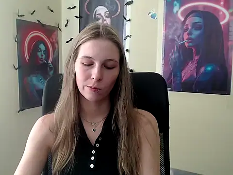 StrangerGi Live XXX-Chat