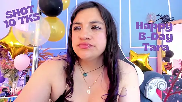 TaraTaylorr's Live XXX Chat