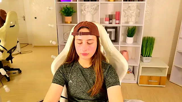 Show modela NadinnL na web-kameri