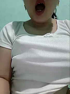 Chat +18 de Shine_Mai ao vivo