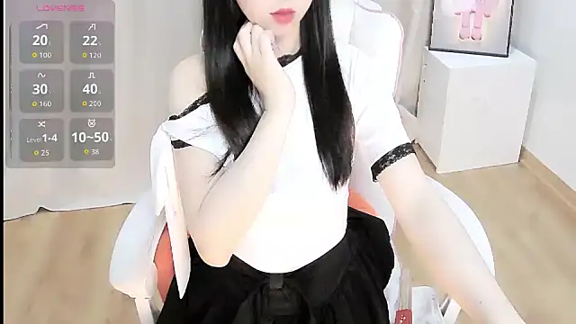 Sweet-Shuna 即時 XXX 聊天